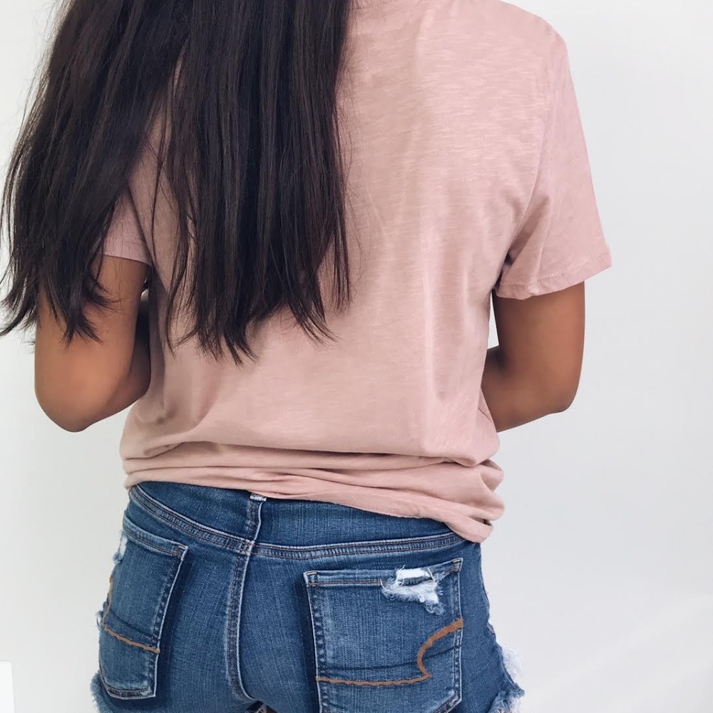 SOLD OUT // Mauve Heart Pocket Graphic Tee - Picture 5 of 5
